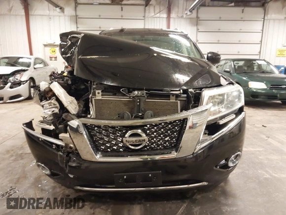 2015 Nissan Pathfinder SV z VIN 5N1AR2MM9FC632565, wystawiony jako IAAI lot #42250526 z przebiegiem 132 996 mil mil oraz . Historia ofert i sprzedaży dostępna na DreamBid. Obrazek 6.