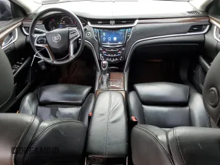2013 Cadillac XTS Luxury z VIN 2G61R5S37D9127597, wystawiony jako Copart lot #53841755 z przebiegiem 81 603 mil mil oraz Szkoda całkowita • Salvage title. Historia ofert i sprzedaży dostępna na DreamBid. Obrazek 8.