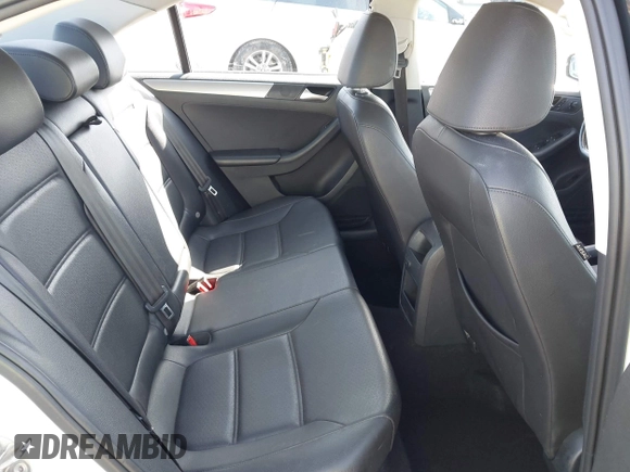 2017 Volkswagen Jetta SE with VIN 3VWDB7AJ9HM384202, listed as a IAAI auction lot 42543807 with 92,914 mi miles and . Bid and sale history available at DreamBid. Image 8.