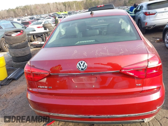 2016 Volkswagen Passat SE z VIN 1VWBS7A34GC066383, wystawiony jako IAAI lot #41723442 z przebiegiem 104 077 mil mil oraz . Historia ofert i sprzedaży dostępna na DreamBid. Obrazek 15.