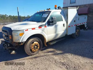 2012 Ford F-350 z VIN 1FDBF3A68CEC46535, wystawiony jako IAAI lot #41540070 z przebiegiem 271 565 mil mil oraz . Historia ofert i sprzedaży dostępna na DreamBid. Obrazek 20.