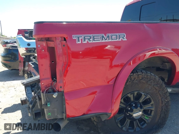 2022 Ford F-250 XL с VIN 1FT7W2BN8NEF40045, выставлен на аукционе IAAI как лот 41959655 с пробегом 61 909 миль миль и . История ставок и продаж доступна на DreamBid. Изображение 19.
