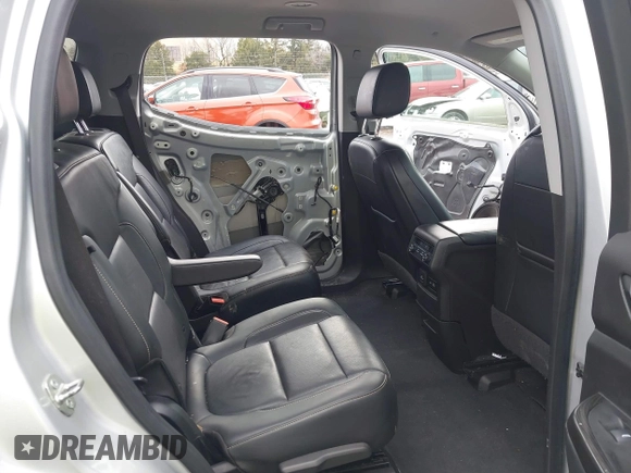 2020 GMC Acadia SLT with VIN 1GKKNULS5LZ110321, listed as a IAAI auction lot 41441439 with 116,507 mi miles and . Bid and sale history available at DreamBid. Image 8.