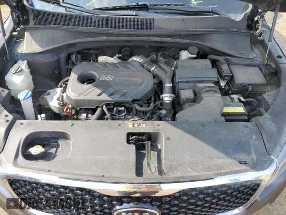 2017 Kia Sorento EX with VIN 5XYPHDA18HG269259, listed as a Copart auction lot 67498704 with 133,620 mi miles and Clean Title. Bid and sale history available at carsss.com. Image 12.