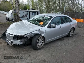 2012 Lincoln MKZ z VIN 3LNHL2GC6CR821495, wystawiony jako Copart lot #55954055 z przebiegiem 117 022 mil mil oraz Szkoda całkowita • Salvage title. Historia ofert i sprzedaży dostępna na DreamBid. Obrazek 1.
