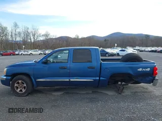 2006 Dodge Dakota Laramie with VIN 1D7HW58N26S524235, listed as a IAAI auction lot 41920951 with 161,689 mi miles and . Bid and sale history available at carsss.com. Image 15.