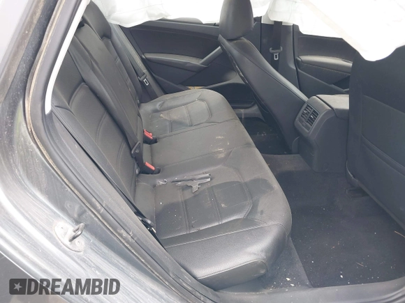 2014 Volkswagen Passat SE with VIN 1VWBT7A31EC109250, listed as a IAAI auction lot 33727929 with Not provided miles and . Bid and sale history available at DreamBid. Image 8.