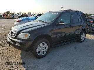 2005 Mercedes-Benz M 500 with VIN 4JGAB75E95A525115, listed as a Copart auction lot 60524995 with 527,276 mi miles and Salvage title. Bid and sale history available at DreamBid. Image 1.