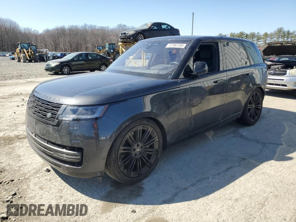 2023 Land Rover Range Rover SE z VIN SALKP9E70PA031776, wystawiony jako Copart lot #47582265 z przebiegiem Nie podano mil oraz Szkoda całkowita • Salvage title. Historia ofert i sprzedaży dostępna na DreamBid. Obrazek 1.