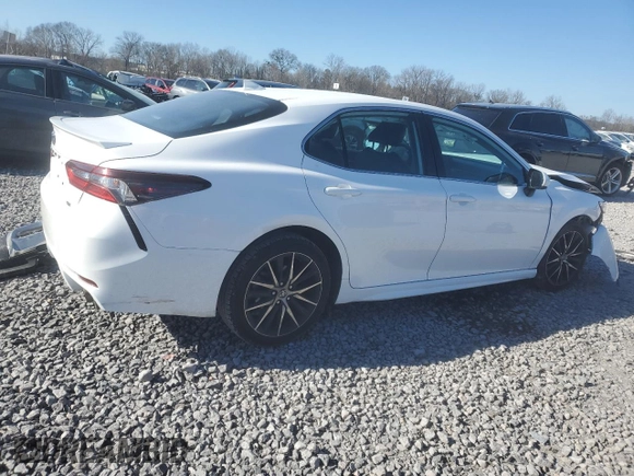 2021 Toyota Camry SE Nightshade with VIN 4T1G11AK0MU583844, listed as a Copart auction lot 45933445 with 66,547 mi miles and Salvage Title. Bid and sale history available at carsss.com. Image 3.