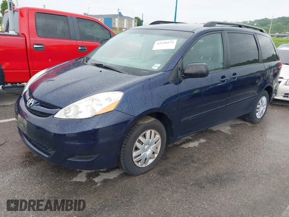 2007 Toyota Sienna CE with VIN 5TDZK23C17S048858, listed as a IAAI auction lot 42250373 with 130,025 mi miles and . Bid and sale history available at DreamBid. Image 2.