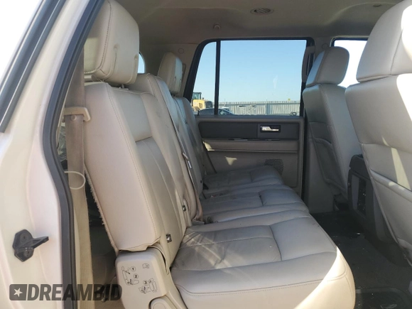 2008 Ford Expedition Max SSV with VIN 1FMFK15568LA26039, listed as a Copart auction lot 84235424 with 228,619 mi miles and Salvage title. Bid and sale history available at DreamBid. Image 11.