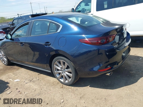 2021 Mazda 3 Select with VIN 3MZBPBBL2MM214771, listed as a IAAI auction lot 42071627 with 40,334 mi miles. Bid and sale history available at carsss.com. Image 3.