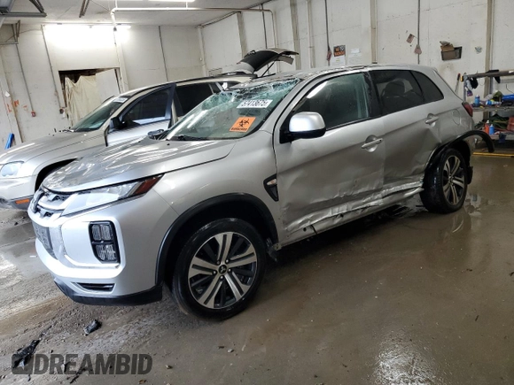 2022 Mitsubishi Outlander ES с VIN JA4ARUAU0NU013084, выставлен на аукционе Copart как лот 57413675 с пробегом 102 454 миль миль и Списание • Salvage title. История ставок и продаж доступна на DreamBid. Изображение 1.