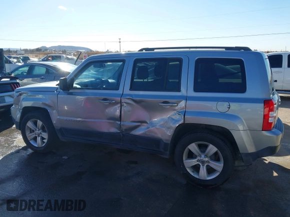 2017 Jeep Patriot Sport with VIN 1C4NJPBB8HD132437, listed as a IAAI auction lot 41429955 with 141,243 mi miles. Bid and sale history available at carsss.com. Image 14.