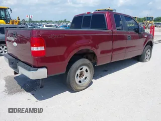 2005 Ford F-150 XLT z VIN 1FTPX14555NA66043, wystawiony jako IAAI lot #42641503 z przebiegiem Nie podano mil oraz . Historia ofert i sprzedaży dostępna na DreamBid. Obrazek 4.