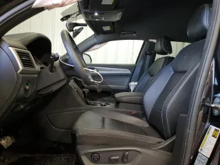 2021 Volkswagen Atlas SE with VIN 1V2LC2CA0MC223095, listed as a Copart auction lot 72094084 with 21,260 mi miles and Salvage title. Bid and sale history available at DreamBid. Image 7.