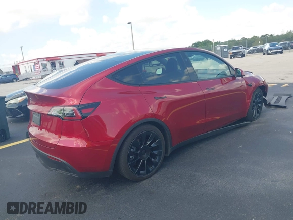 2024 Tesla Model Y с VIN 7SAYGDED8RF019494, выставлен на аукционе IAAI как лот 42336856 с пробегом 3 551 миль миль и . История ставок и продаж доступна на DreamBid. Изображение 4.