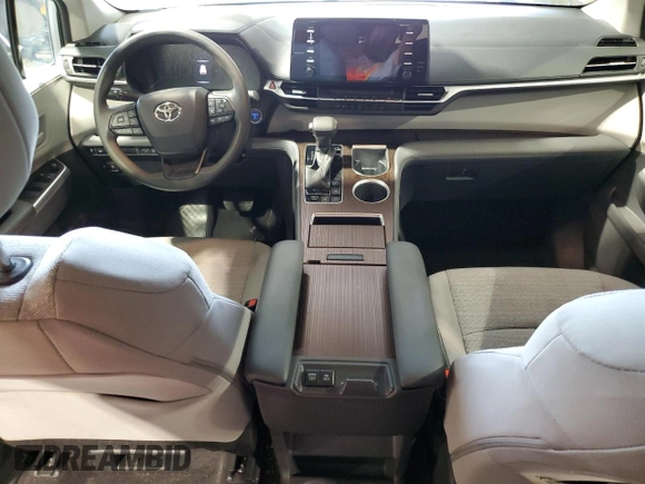 2022 Toyota Sienna LE with VIN 5TDKRKEC2NS090169, listed as a Copart auction lot 60974515 with 83,746 mi miles and Salvage title. Bid and sale history available at DreamBid. Image 8.