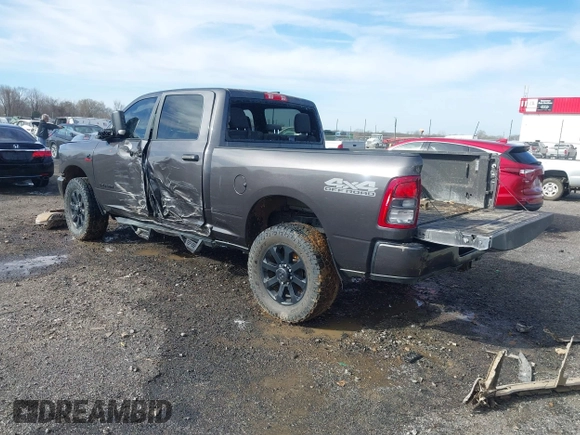 2022 Ram 2500 Big Horn with VIN 3C6UR5DL2NG167320, listed as a IAAI auction lot 41823301 with 160,268 mi miles and . Bid and sale history available at DreamBid. Image 3.