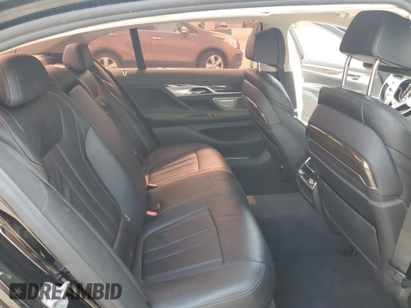 2020 BMW 7 Series 740i z VIN WBA7T2C06LGL17660, wystawiony jako Copart lot #57347885 z przebiegiem Nie podano mil oraz Tytuł czysty. Historia ofert i sprzedaży dostępna na DreamBid. Obrazek 10.