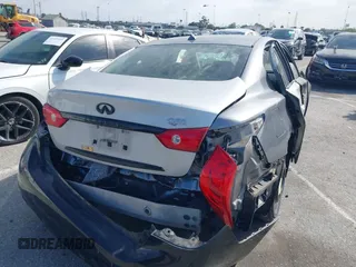 2016 Infiniti Q50 Premium with VIN JN1EV7AP9GM305160, listed as a IAAI auction lot 41906188 with 92,171 mi miles and . Bid and sale history available at DreamBid. Image 4.