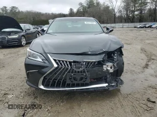 2022 Lexus ES 350 z VIN 58ADZ1B13NU136758, wystawiony jako Copart lot #46371665 z przebiegiem 7704 mil mil oraz Szkody całkowita. Historia ofert i sprzedaży dostępna na DreamBid. Obrazek 5.