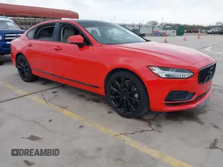 2018 Volvo S90 Inscription with VIN LVYBC0ALXJP035879, listed as a IAAI auction lot 41677538 with 1 mi miles. Bid and sale history available at carsss.com. Image 1.