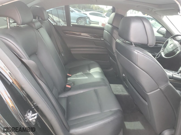 2009 BMW 7 Series 750i with VIN WBAKA83559CY33667, listed as a Copart auction lot 47262285 with 111,879 mi miles and Clean Title. Bid and sale history available at carsss.com. Image 10.