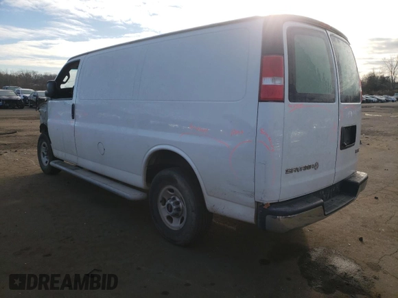 2019 GMC Savana Cargo z VIN 1GTW7AFG4K1335887, wystawiony jako Copart lot #88017165 z przebiegiem Nie podano mil oraz Szkody całkowita. Historia ofert i sprzedaży dostępna na DreamBid. Obrazek 2.