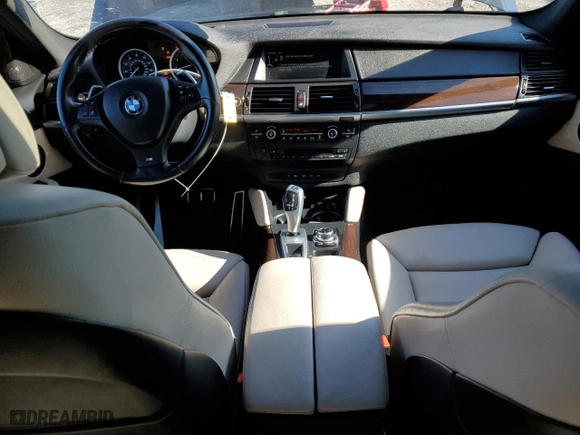 2014 BMW X6 50i with VIN 5UXFG8C58EL593140, listed as a Copart auction lot 48491385 with 174,983 mi miles and Clean Title. Bid and sale history available at carsss.com. Image 8.