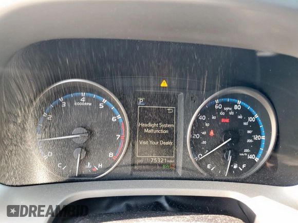 2018 Toyota RAV4 XLE with VIN 2T3WFREVXJW457073, listed as a Copart auction lot 62339635 with 75,321 mi miles and Salvage title. Bid and sale history available at DreamBid. Image 9.