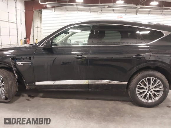 2025 Genesis GV80 Standard with VIN KMUHFESB2SU258557, listed as a IAAI auction lot 42116138 with 1,474 mi miles and . Bid and sale history available at DreamBid. Image 14.