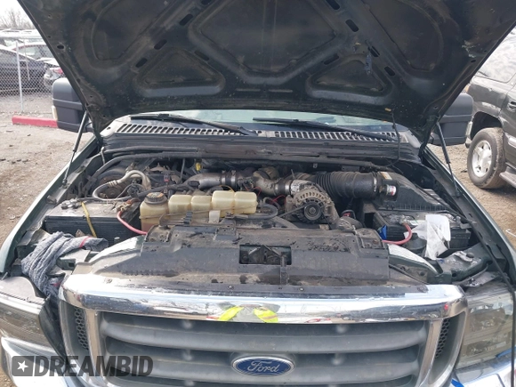 2001 Ford Super Duty F-250 XL with VIN 1FTNX21F91EB48250, listed as a IAAI auction lot 41901105 with 224,752 mi miles. Bid and sale history available at carsss.com. Image 10.