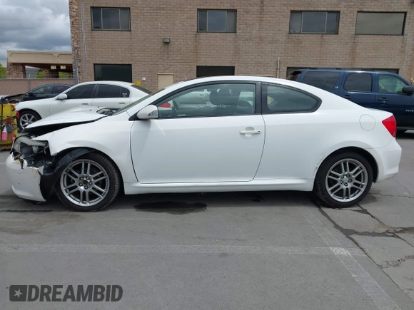 2007 Scion tC Spec z VIN JTKDE177370191749, wystawiony jako IAAI lot #42131564 z przebiegiem 174 556 mil mil oraz . Historia ofert i sprzedaży dostępna na DreamBid. Obrazek 15.