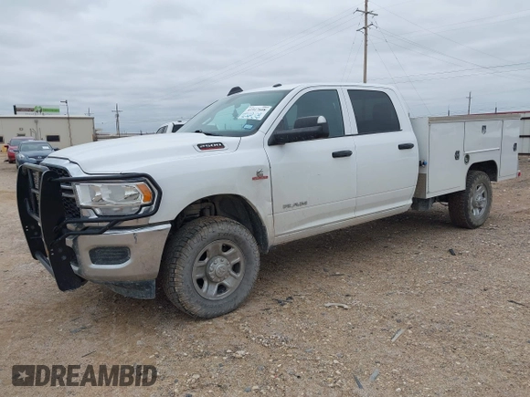 2022 Ram 2500 Tradesman z VIN 3C6UR5HL1NG213746, wystawiony jako IAAI lot #41917608 z przebiegiem 133 775 mil mil oraz . Historia ofert i sprzedaży dostępna na DreamBid. Obrazek 17.