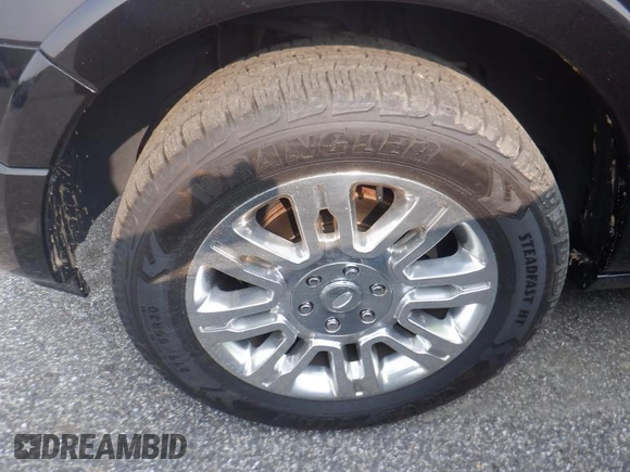 2013 Ford Expedition Limited z VIN 1FMJU2A55DEF57473, wystawiony jako IAAI lot #42467536 z przebiegiem 118 375 mil mil oraz . Historia ofert i sprzedaży dostępna na DreamBid. Obrazek 1.