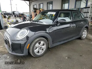 2022 MINI Hardtop 4 Door Cooper z VIN WMW33DK04N2P59705, wystawiony jako Copart lot #44450745 z przebiegiem 26 803 mil mil oraz Szkoda całkowita • Salvage title. Historia ofert i sprzedaży dostępna na DreamBid. Obrazek 1.