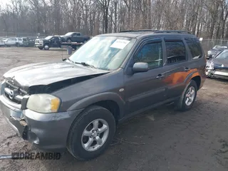 2006 Mazda Tribute LX with VIN 4F2YZ94126KM19822, listed as a IAAI auction lot 41534784 with 193,467 mi miles and . Bid and sale history available at DreamBid. Image 2.