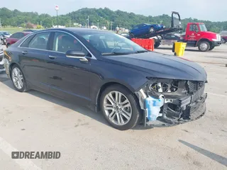 2014 Lincoln MKZ with VIN 3LN6L2GK0ER831697, listed as a IAAI auction lot 42481744 with 82,268 mi miles and . Bid and sale history available at DreamBid. Image 1.
