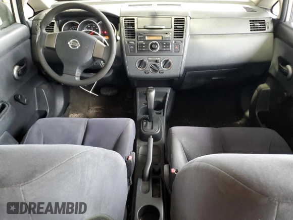 2010 Nissan Versa 1.6 with VIN 3N1CC1AP9AL389895, listed as a Copart auction lot 84609464 with 110,243 mi miles and Clean Title. Bid and sale history available at carsss.com. Image 8.