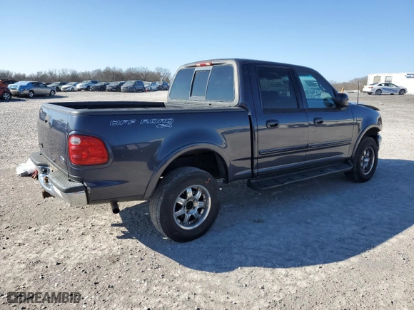 2001 Ford F-150 SuperCrew XLT with VIN 1FTRW08W21KA11571, listed as a Copart auction lot 87355594 with 220,175 mi miles and Salvage Title. Bid and sale history available at carsss.com. Image 3.