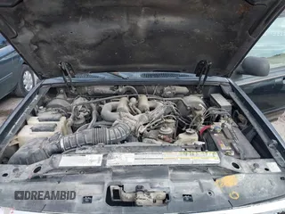 2000 Ford Explorer Eddie Bauer z VIN 1FMZU64EXYZA74923, wystawiony jako IAAI lot #41504088 z przebiegiem 254 021 mil mil oraz . Historia ofert i sprzedaży dostępna na DreamBid. Obrazek 10.