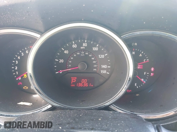 2011 Kia Sorento EX with VIN 5XYKU4A23BG164098, listed as a IAAI auction lot 41694340 with 136,361 mi miles. Bid and sale history available at carsss.com. Image 7.
