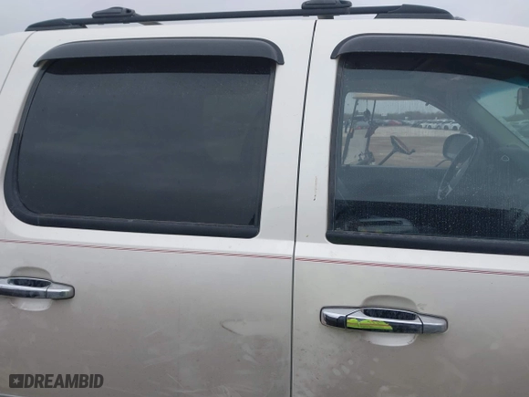 2011 Chevrolet Avalanche LTZ with VIN 3GNTKGE36BG180903, listed as a IAAI auction lot 41505201 with 134,095 mi miles. Bid and sale history available at carsss.com. Image 13.