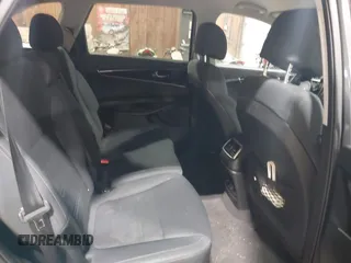 2017 Kia Sorento LX with VIN 5XYPGDA38HG250523, listed as a IAAI auction lot 41965678 with 100,794 mi miles. Bid and sale history available at carsss.com. Image 8.