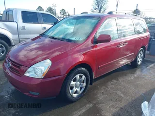 2008 Kia Sedona LX with VIN KNDMB233986222686, listed as a IAAI auction lot 41370167 with 216,383 mi miles. Bid and sale history available at carsss.com. Image 17.