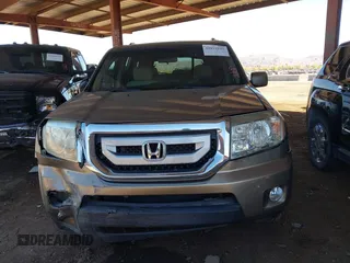 2011 Honda Pilot EX with VIN 5FNYF3H4XBB028225, listed as a IAAI auction lot 41873192 with 155,556 mi miles and . Bid and sale history available at carsss.com. Image 12.