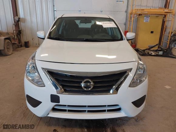 2019 Nissan Versa Sedan SV with VIN 3N1CN7AP1KL881058, listed as a IAAI auction lot 42032907 with 106,842 mi miles. Bid and sale history available at carsss.com. Image 13.