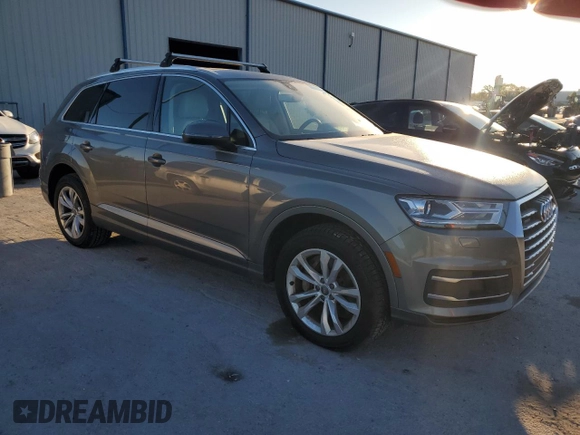 2017 Audi Q7 Premium Plus with VIN WA1LAAF75HD015080, listed as a Copart auction lot 49400355 with 148,173 mi miles and Clean title. Bid and sale history available at DreamBid. Image 4.